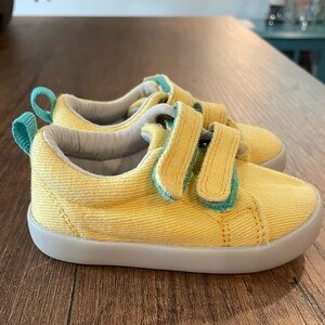 Ten Little canvas shoes size 5.5